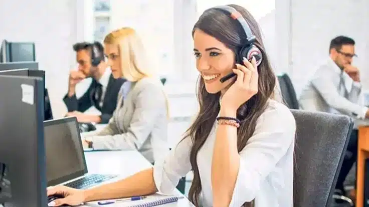 Çağrı Merkezi Elemanı Nedir? Ne İşe Yarar?